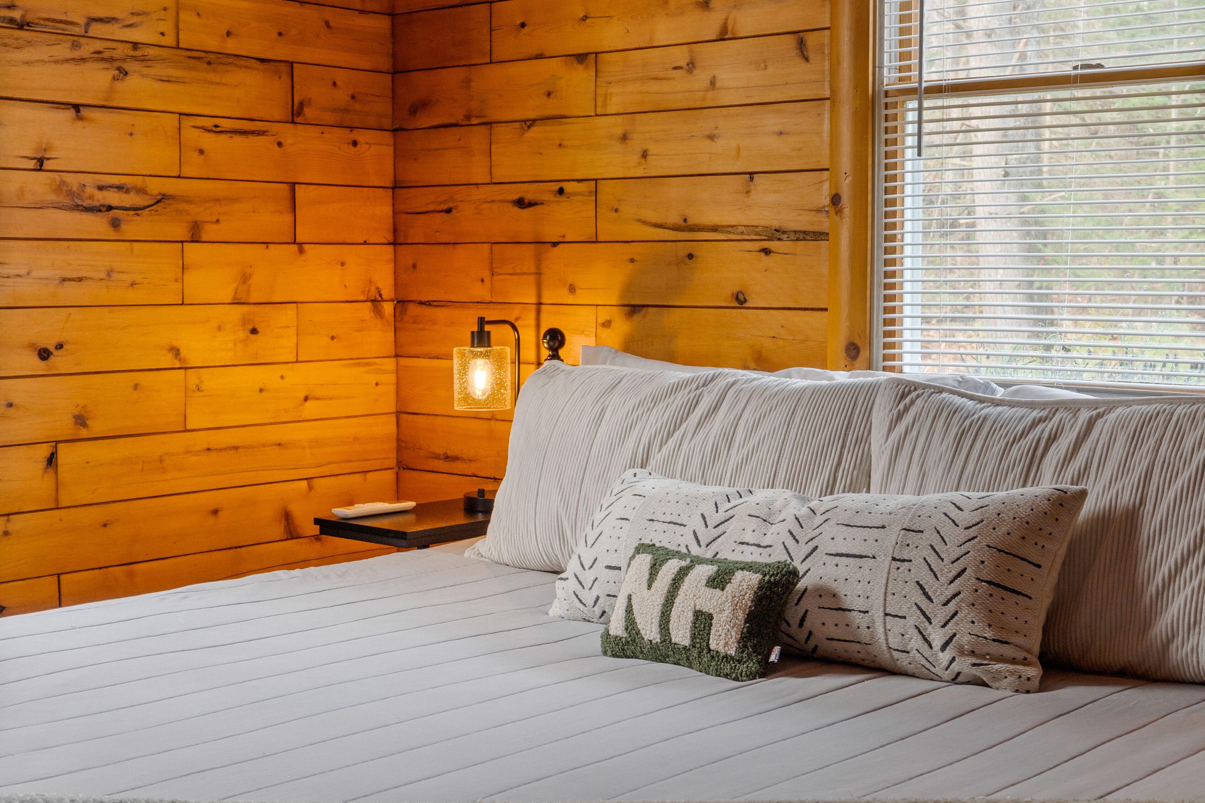 4 dormitorios, tabla de planchar con plancha, wifi gratis y ropa de cama