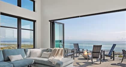 Beachfront Luxury Suite at THE BEACH HOUSE