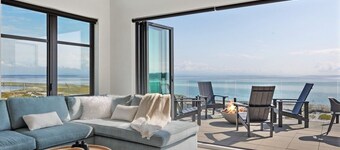 Beachfront Luxury Suite at THE BEACH HOUSE