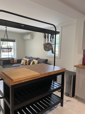 Interior - Basement Apartment with All the Amenities! (Durham)