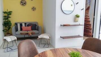2 habitaciones y caja de seguridad en la habitación