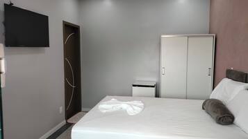 1 bedroom, iron/ironing board, WiFi