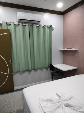 1 bedroom, iron/ironing board, WiFi - Suíte Aconchego IV (Floresta Porto Velho)