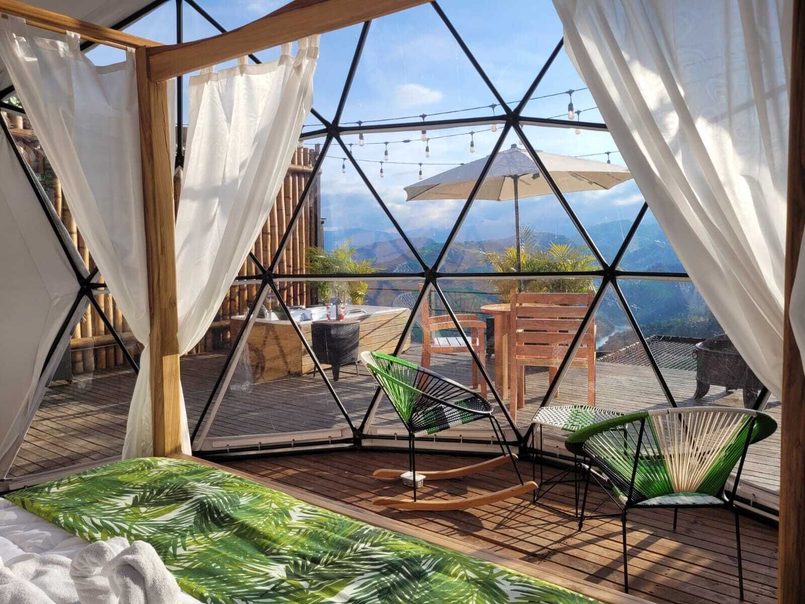 Tienda de campaña romántica | Minibar y wifi gratis 