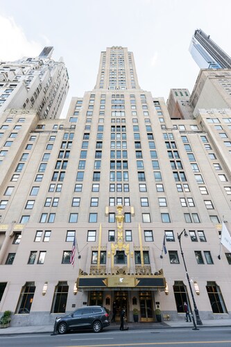 Beautifully decorated in the Essex House!