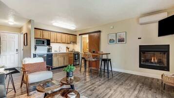 TV, fireplace, offices