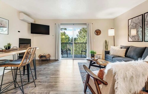 Gorgeous Condo near Downtown & the Deschutes River