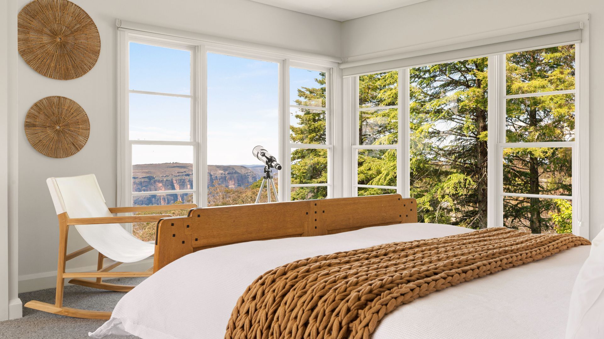 4 bedrooms, iron/ironing board, travel cot, free WiFi