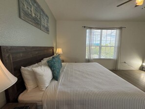 3 bedrooms, iron/ironing board, travel crib, free WiFi