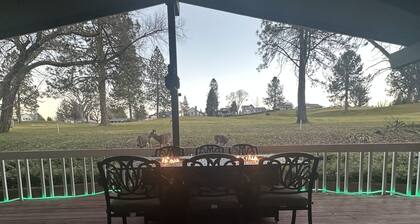 Near Yosemite & Lake & On Golf Course