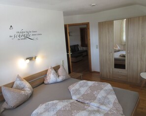 2 Schlafzimmer, Internetzugang, Bettwäsche