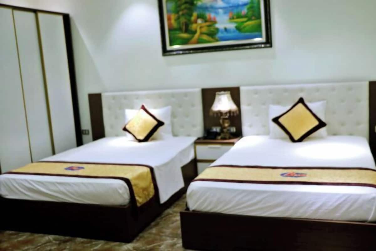 1 bedroom, in-room safe, desk, blackout curtains