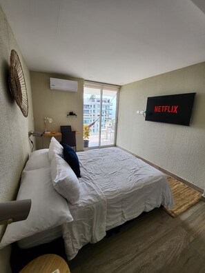 1 chambre, fer et planche à repasser, Wi-Fi, draps fournis