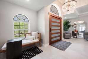 Interior - Beautiful resort castle in Naples, Florida (Naples)