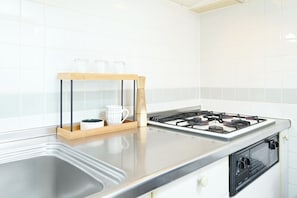Fridge, microwave, stovetop, electric kettle