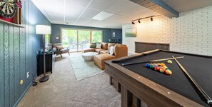 Games room - Hot Tub~Gameroom~Theater~Gym~Lake Views (Rockford)