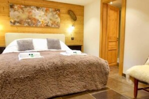 4 slaapkamers, een strijkplank/strijkijzer, wifi, beddengoed