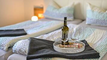 2 bedrooms, free WiFi, bed sheets