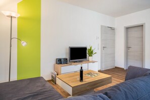 2 bedrooms, free WiFi, bed sheets - Ferienwohnung Rosalinde, 72qm, 2 Schlafzimmer, max. 4 Personen (Oberkirch)