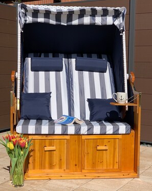 Property grounds - Vacation Home "Ostseeglück" with Private Terrace, Private Garden & Wi-Fi (Neukirchen)