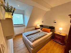 2 soveværelser, gratis Wi-Fi, sengetøj