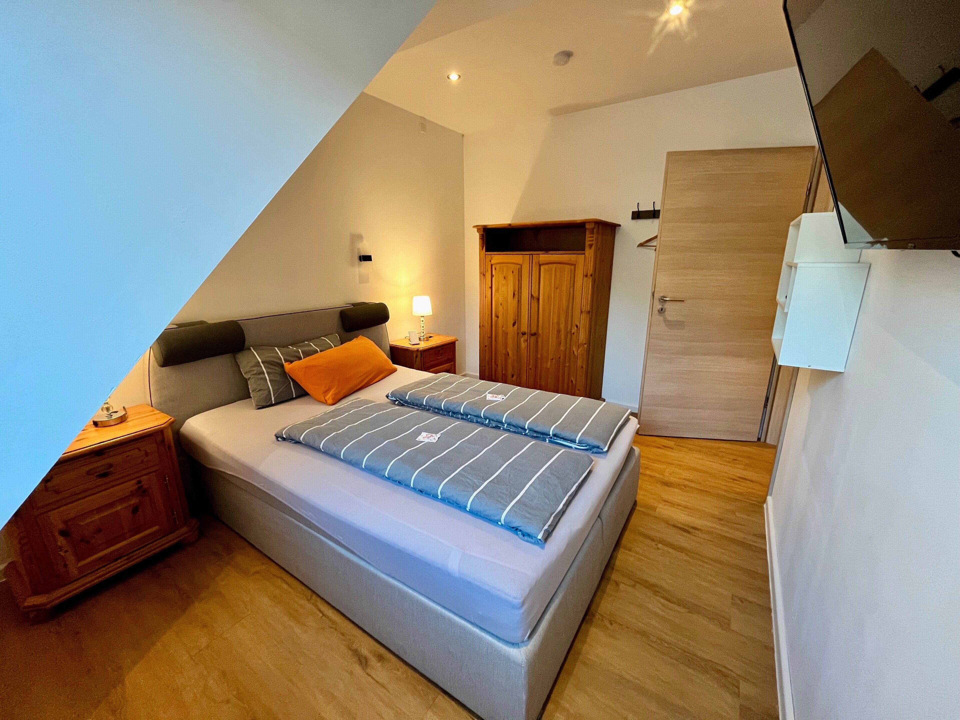 2 habitaciones, wifi gratis y ropa de cama 