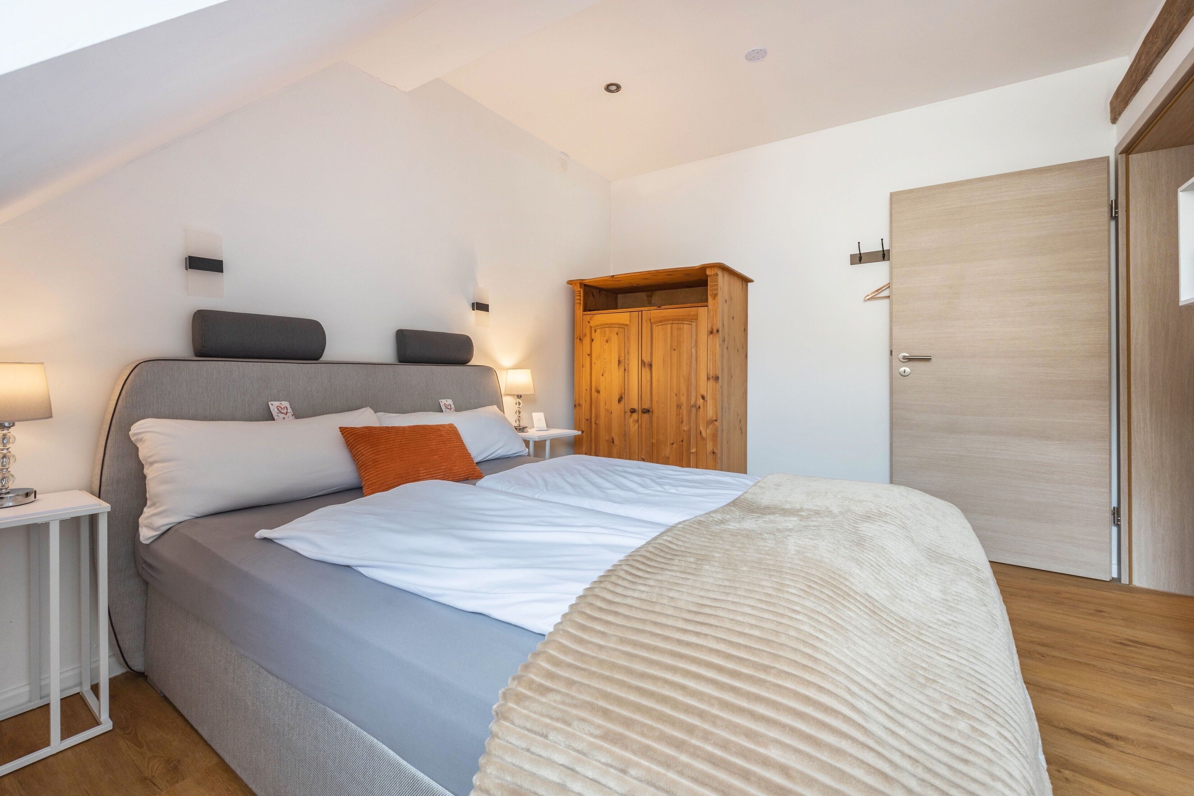 2 quartos, Wi-Fi de cortesia, roupa de cama