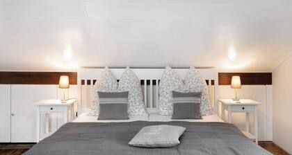 Appartement 'Schwarzwaldtani - Dörfle' avec vue sur les montagnes, Wi-Fi et climatisation