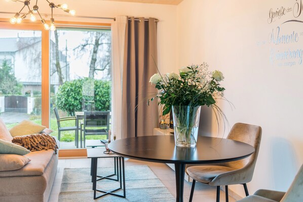 تناول الطعام