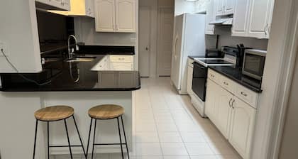 Spacious House 7 min to WEC
