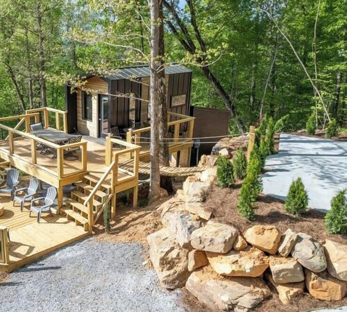 The Atlas Cedar Treehouse at Treetop Escapes!