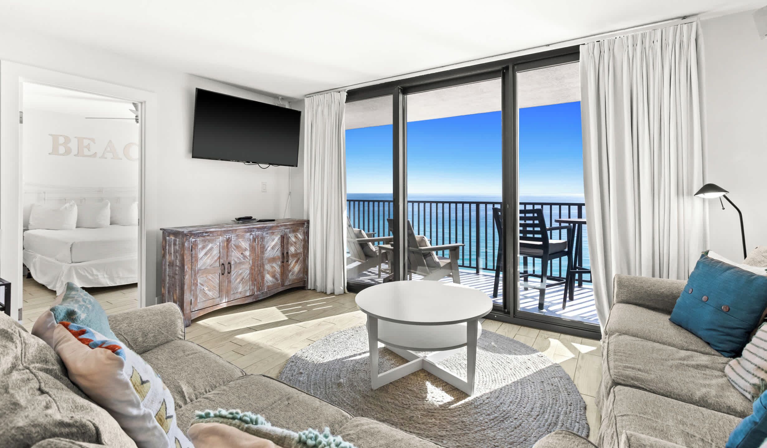 تلفزيون ذكي، مشغل دي في دي، ستيريو