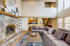 TV, peis og DVD-spiller