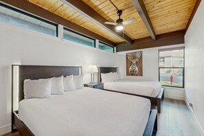 4 soveværelser, strygejern/strygebræt, internetforbindelse, sengetøj