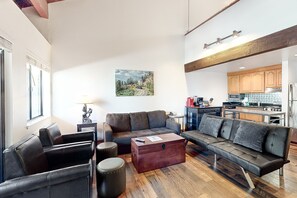 Televisión, chimenea