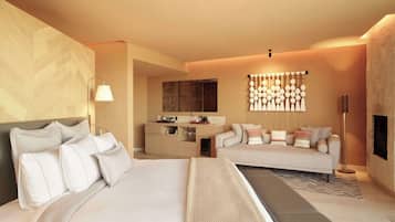 Bliss Pool Villa | Roupas de cama premium, edredons de pluma, camas com colchões pillow-top