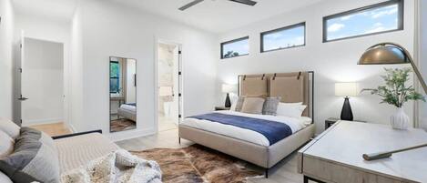 7 bedrooms, desk, iron/ironing board, travel crib