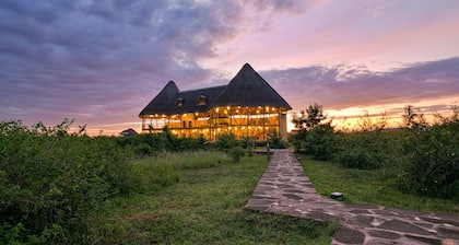 Aardvark Safari Lodge