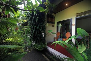 Terrace/patio - Sari Gong Guest House, A Trishula Collection (Ubud)
