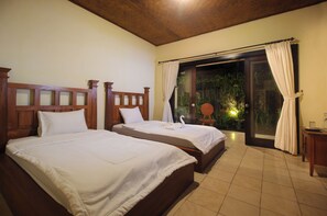 Twin Room | Blackout drapes, free WiFi, bed sheets - Sari Gong Guest House, A Trishula Collection (Ubud)