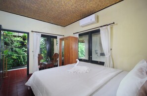 Standard dubbelrum - 1 kingsize-säng | Mörkläggningsgardiner, gratis wi-fi och sängkläder