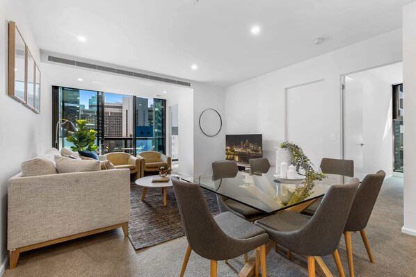 TV, fireplace, offices