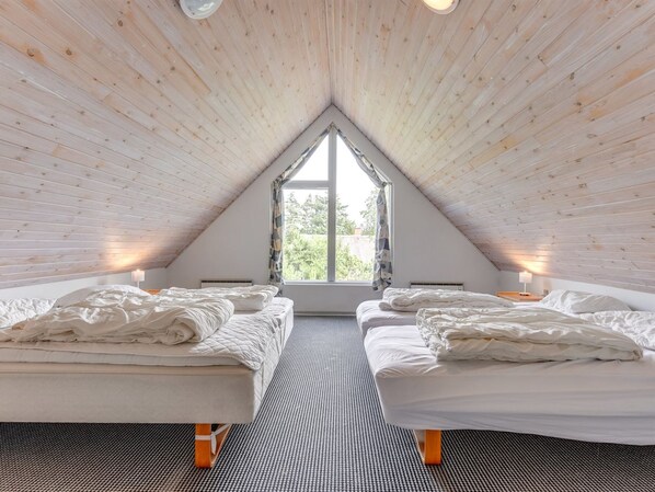 5 bedrooms, WiFi