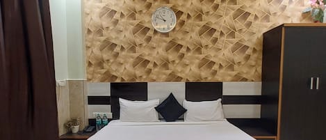 Economy Room | 1 bedroom, soundproofing, free WiFi