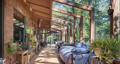 Hot Tub Hideaway - Game Room - Near Kirkwood