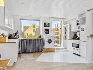 Frigorifero, forno, pentole/stoviglie/utensili