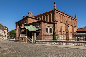 Exterior - Bright Apartment Kazimierz by Renters (Kraków)