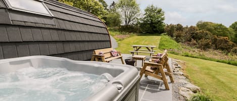 Baignoire à remous extérieure