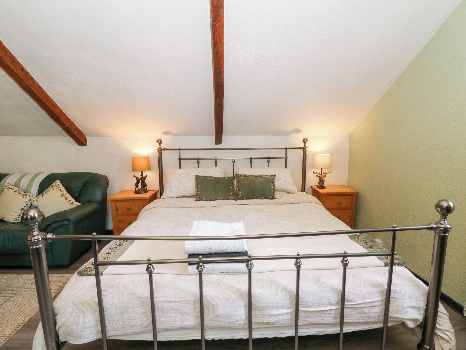 Cottage | 1 bedroom, individually decorated, individually furnished, free WiFi