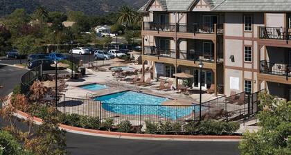 3BR: Danish-Style Retreat in CA Wine Country